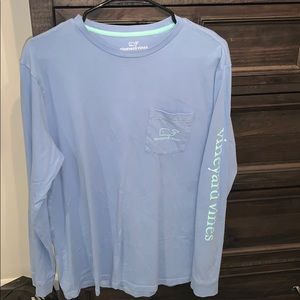 Men’s Vineyard Vines T-shirt. Size M
